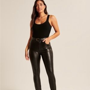 Abercrombie & Fitch curve love black leather pants size 26 extra short